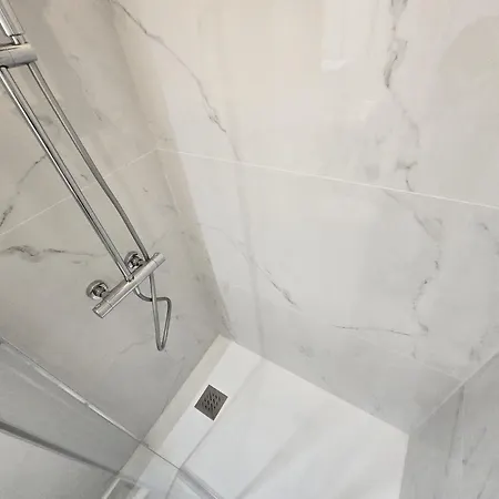 Gregbnb - 22m2 - Climatise -10min Gare - 1 Appartement *